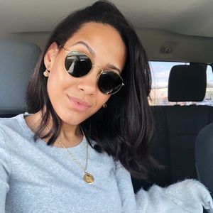 Meet your Posher, Nora